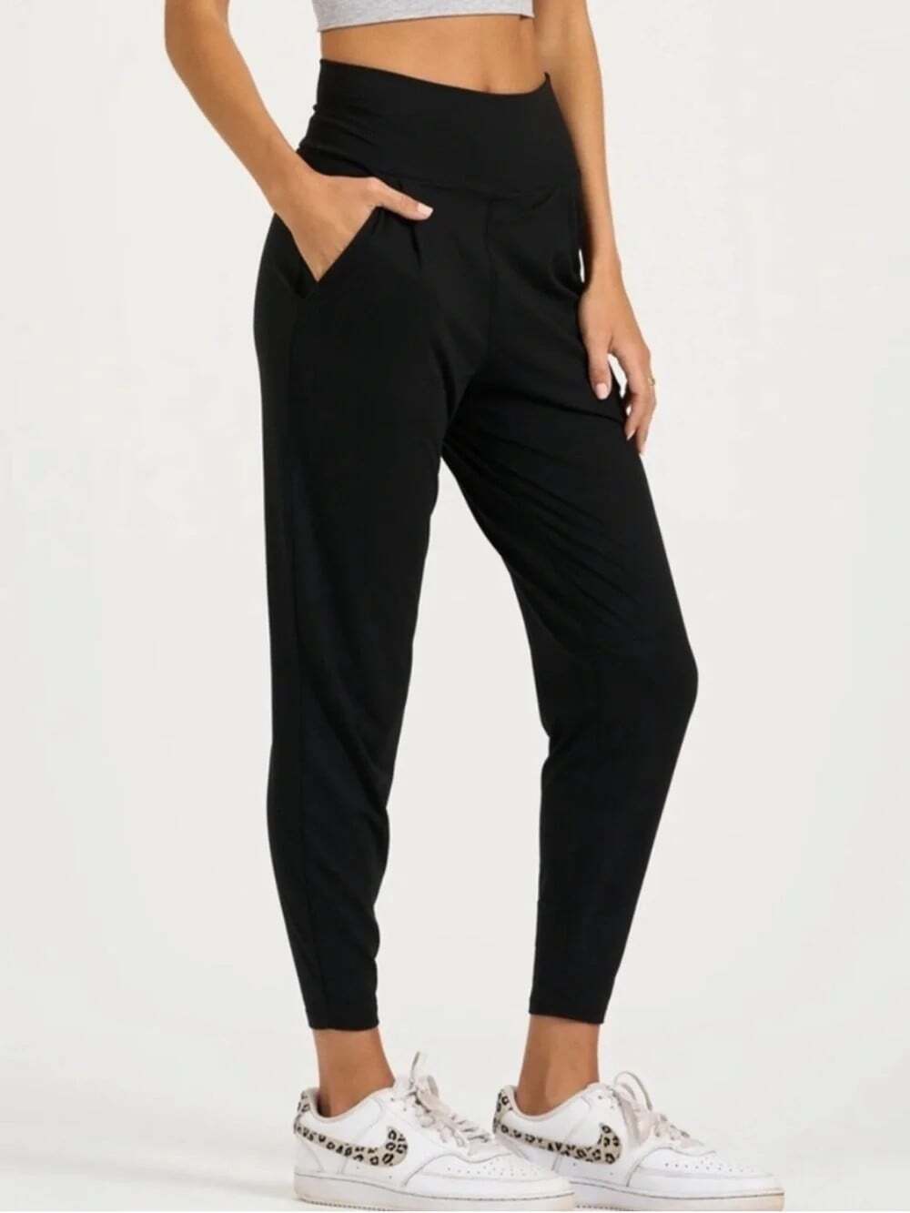 VUORI Lux at Ease Size XS Black Harem Joggers Slouchy Lounge Activewear VW427